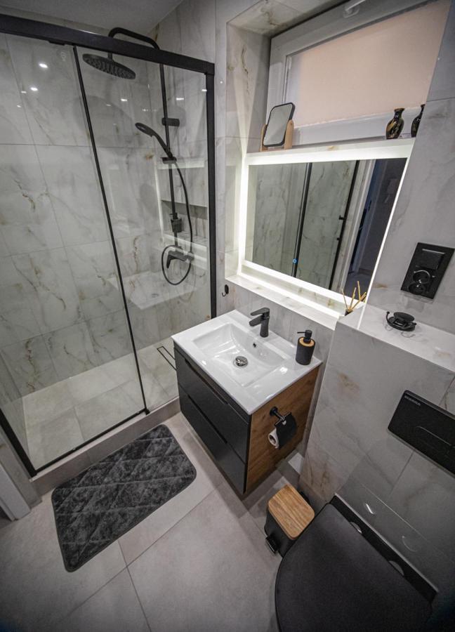 Okno Na Izery Apartment Lesna Exterior photo